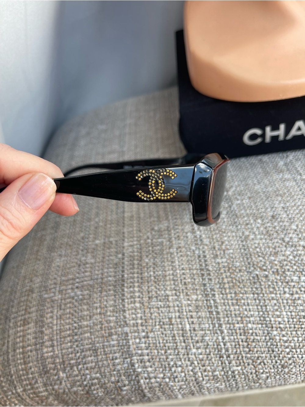 CHANEL Sunglasses - Picture 8 of 12